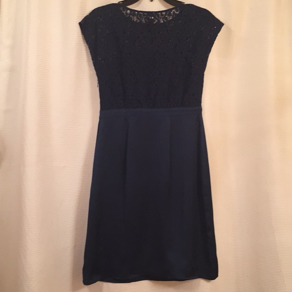 Tevolio. Navy blue dress lace top polyester bottom - Picture 3 of 8